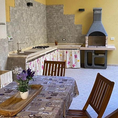 Villa Casa Martina à Tre Fontane Extérieur photo
